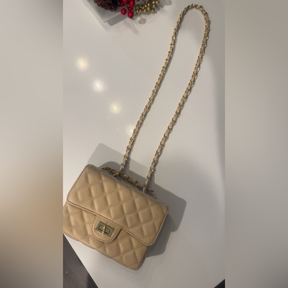 Elegant Tan Quilted Chain Bag - Picture 6 of 8